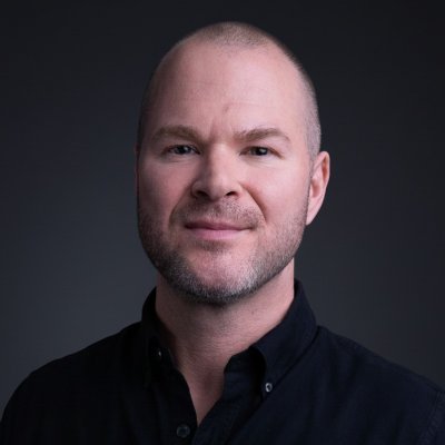 The $10M Solopreneur | Helping 100,000+ burned-out corporate professionals build six-figure, one-person online businesses at https://t.co/27OAdtwjh5