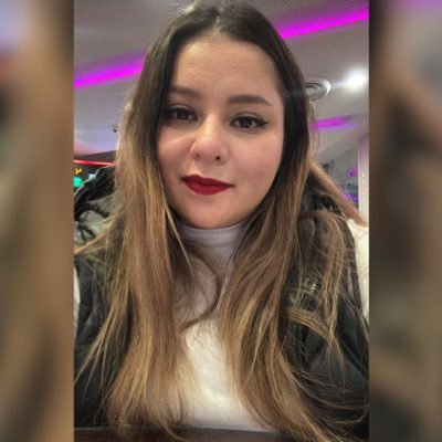_silviahl's profile picture. Hablo y respiro futbol⚽️💕Chivas❤️Niña rata 🎮Al inicio querrás que sea tu novia 💁🏼♀️después querrás que sea tu compa😎