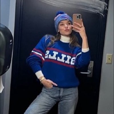 23 | tiktok; hydesnyd |#billsmafia | #1 @micah_hyde stan | met micah 5/4/25 🤍