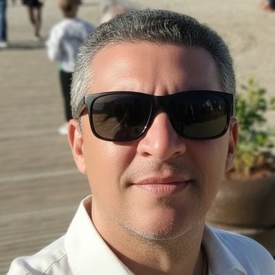 rvmoraes's profile picture. 📊