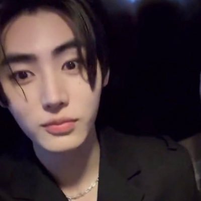 เล่นทวิตให้ตัวเองสนุก ใครเปนทุกข์เรื่องของแม่มัน