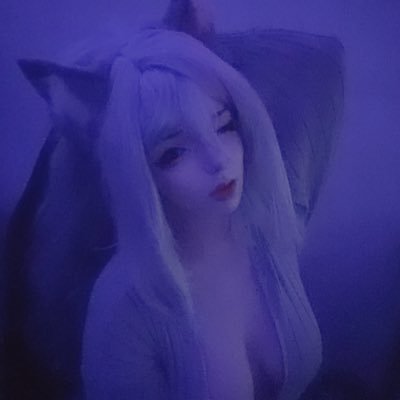| Wraith | 23y/o | Lappland Kin | Walking red flag | 25€ dm fee~ |