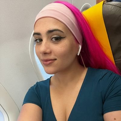 Arianapearl01's profile picture. “Looking to meet new people and have fun