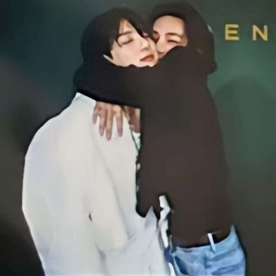 LoveEmBangtan's profile picture. 34. Fan account.  She/They.