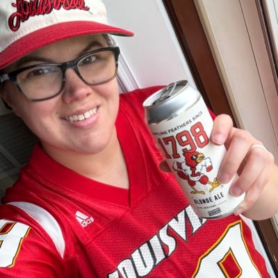 EurekaCard's profile picture. Packer & Louisville Cardinal fan. Nurse.      “We watching or nah?” 🔴⚫️