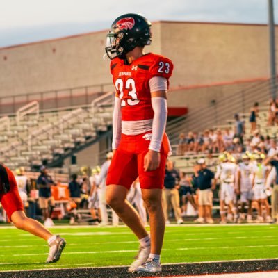 Lorena High school 2027/ Varsity football CB/WR/5’10 170/ GPA 3.8/ 40: 4.53/ 5-10-5 4.24/Dual sport athlete/kittseely@yahoo.com