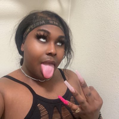 HOOD THROAT CARMEN💦| Instagram: karmonichivess | snap: carmenxfortier | Meetups| Facetime Shows | Massages