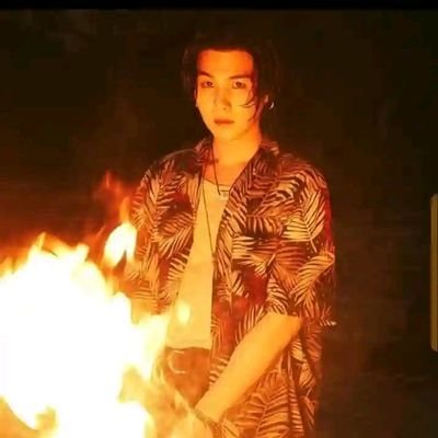YoonGi83453's profile picture. 