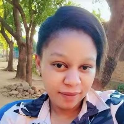 naomba 100 bob ninunulie tu mtoto chakula my no. 0711 464 510. 🙏