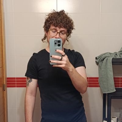 UX Designer & Videogame dev wannabe | Fantasy - Cyberpunk enthusiast