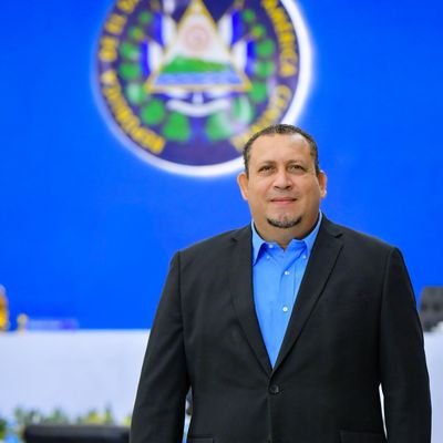 Diputado de la República de El Salvador. 🇸🇻
Médico General.