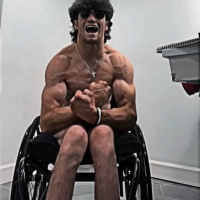 kadensulli55221's profile picture. paralyzed shi