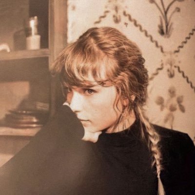 _euphoric2's profile picture. she/her • billie, tay & hozier 🤎 • 🇮🇪 • 🇵🇸