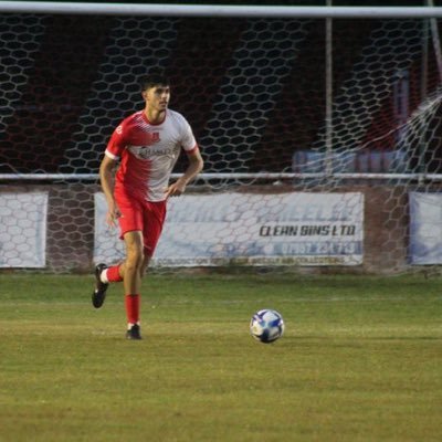 20 years old, 6,6 central defender, 2004 🇱🇧