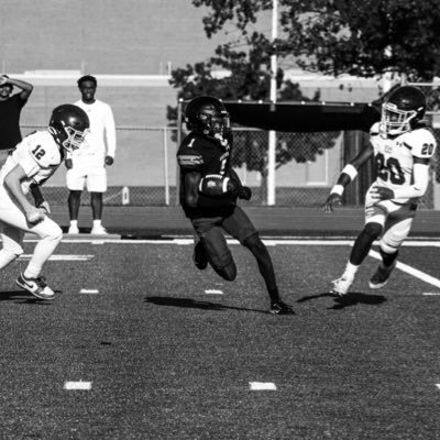 Football/Track C/O 2029📕 | #GODFEARINGMAN🙏🏾| ATH 🏈| 5’7 125lbs |Timberview HS | Wr/DB| Track star ⭐️| 2x AAU Junior Olympian 2x All-American 🥇