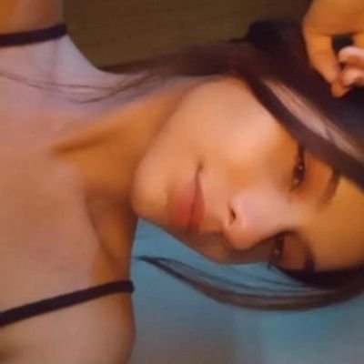 nicolemnrz's profile picture. el que abandona no tiene premio