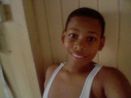Hi i'm Elijah i'm 13 years  old and..i like singing thats pretty much it but follow me and i'll follow back ;)