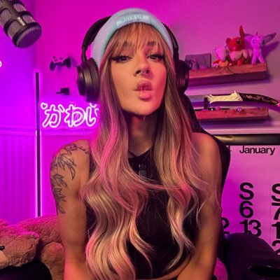 imma pro wrestler: @ImKingKota ..here, call me Charlie 🇼🇸 🇳🇿🥥 I’m not good at video games, I just enjoy playing them. https://t.co/aTzVkeR2jW