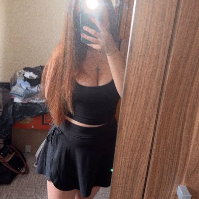 Crazy_Bish_xo's profile picture. Seeking a piggy. No upfront fees, no email checks, no excuses. Throne Wishlist or direct transfer only. Ask for a fee? Blocked. Cant follow rules? Don’t bother