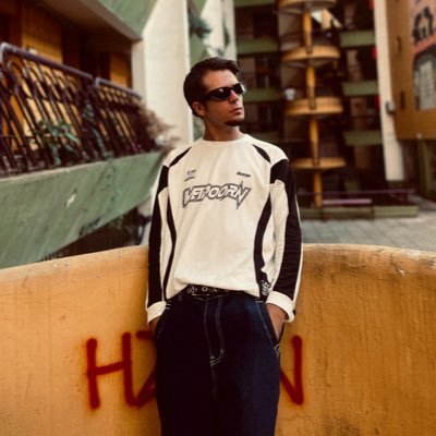 Добро пожаловать в притон постиронии, несмешных шуток и изысканной музыки 🤌 Music Nerd, Music Production, Sound Design & Mixing/Mastering Engineer
