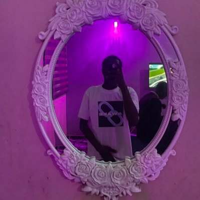 adelekesplash's profile picture. DND