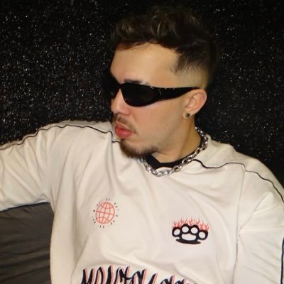 o dj do leque 🪭 | ouça meus sets: https://t.co/0kamYitkTr