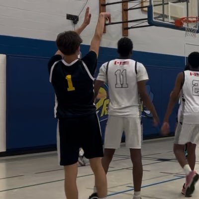 🇨🇦 C/O 2027 | 5’9 Guard | Brookfield High School |