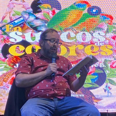 Jefe musical @RadNalCo🏆🏆🏆 Autor de “En surcos de colores. Una historia de la música colombiana en 150 discos”. Podcast https://t.co/sSP5SHDzF7