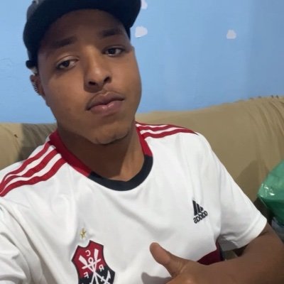 Deus é o meu guardião e a fé e o meu escudo 🛡️ 🙏🏾