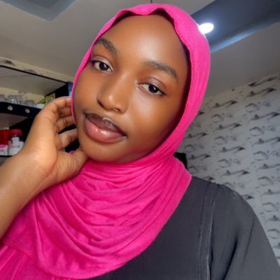 Muslimah ❤️🧕 Content Writer ✍️ Chef 🧑🍳 🥘 Baker 🍰 Library and information science student UNIVERSITY OF ILORIN