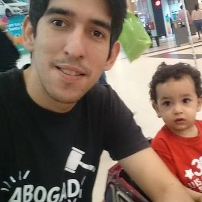Abogado y Notario Público.
Orgulloso Padre de PIERO ALESSANDRO PARANDERI 😍
