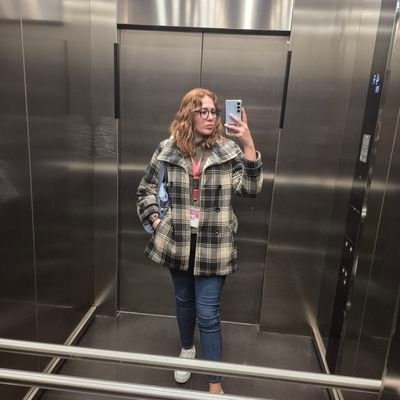 ElsiSanchez06's profile picture. 