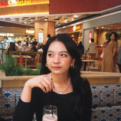 lavienticha's profile picture. 