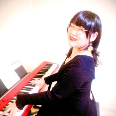 札幌を拠点にピアノ弾き語りでシンガーソングライターやっています。🎶
三十路妻🦍💍
ライブのお誘いはDMまで!🙏✨
SNSはX、インスタ、Youtubeのみやっています!
Instagram:https://t.co/puE3Os7vD5…