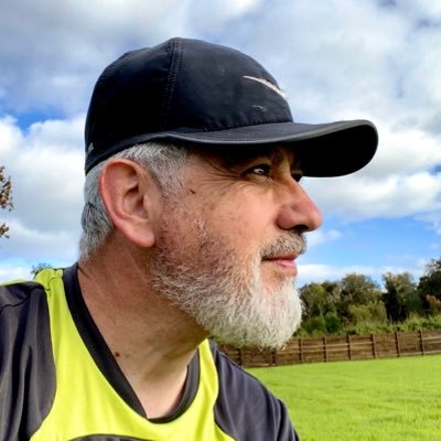 Bajo una luna hostil...signos •Versión 6.0• X-Twitter me entretiene 😉