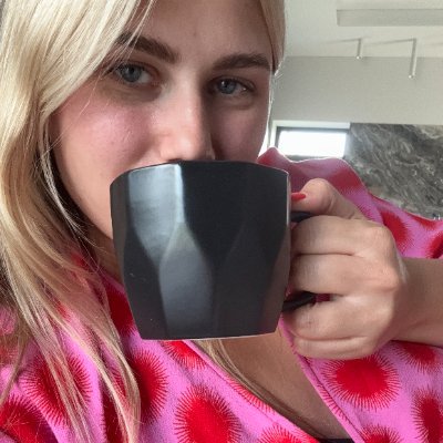 xxMtt9's profile picture. Pretty words, prettier soul ✍️💖