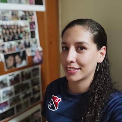 Roja y antioqueña 💙❤️
PD: No te desgaste, no me lograrás ofender 😘