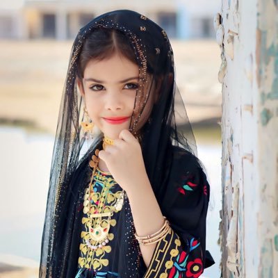  سأغرد على كل غصن يعجبني ,وليس بالضرورة أن أكون شاعرة، أو كاتبة،لا أحاول التعبير بل انتقي ماراق لي من كلمات لتعبير عما عجزت عن قوله🤍 Biology Teacher🔬