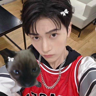 𝙄 𝙘𝙤𝙪𝙡𝙙𝙣’𝙩 𝙨𝙝𝙖𝙠𝙚 𝙮𝙤𝙪 𝙤𝙛𝙛 𝙗𝙚𝙘𝙖𝙪𝙨𝙚 𝙄 𝙛𝙚𝙖𝙧 𝙡𝙤𝙨𝙞𝙣𝙜 𝙮𝙤𝙪 𝙬𝙤𝙪𝙡𝙙 𝙝𝙪𝙧𝙩 𝙢𝙤𝙧𝙚 𝙩𝙝𝙖𝙣 𝙡𝙤𝙨𝙞𝙣𝙜 𝙢𝙮𝙨𝙚𝙡𝙛.