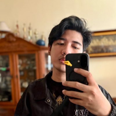 xxwhostheree's profile picture. knock knock