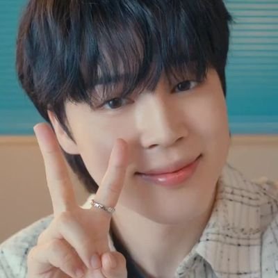 여러분의 진심어린 사랑에 감사드립니다. 여러분의 응원에 진심으로 감사드립니다..💜방탄소년단을 계속 응원해주세요. 우리는 여러분을 사랑합니다. 정국이 많은 사랑을 보냅니다 😘💜💜💜