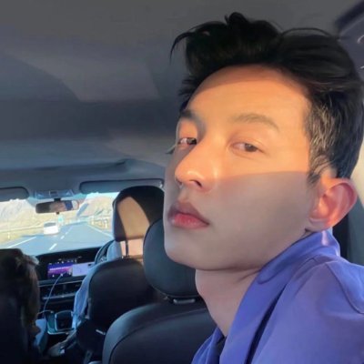 FelixJenso92158's profile picture. DeFi researcher curating NFT collections