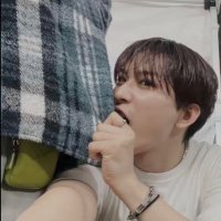 γͺγͺπ¦ (@__kwu3) 's Twitter Profile