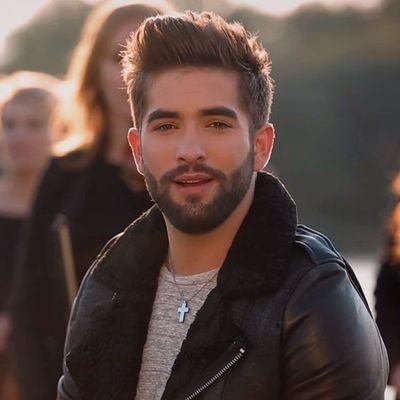 J’aime mes fans et mon management travaille très dur 🌹💕💋💋♥️♥️❤️
