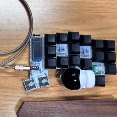 Forkwellで勉強会イベントの企画運営をしています。応用情報技術者、ウィスキー、keyball44
