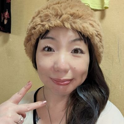 1からYouTubeも含めやり直しして頑張ります🙇改めて宜しくお願い致します🙇巨人ファン、バイオシリーズ大好きゲーム大好きおばさんです😊最近初めてTwitchを登録し私は配信はしてないですがバイオ配信者見てます😆私もYouTube頑張ります💪💕