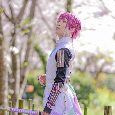成人済み半隠居コスプレイヤー
*軽率に写真上げるから注意*
衣装は大体自作
画像と現実は大いに異る。加工までがコスプレ
遙か/スタオケ/夢100/ゆめくろ/ツイステ/fgo/ポケモン、90年代アニメ好き
自由でSEED熱にガソリン注がれちゃった