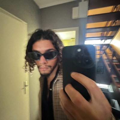 Eliasfitwisdom's profile picture. FREEDOM, ECOM, PERFORMANCE & SURF. 🏴‍☠️💸