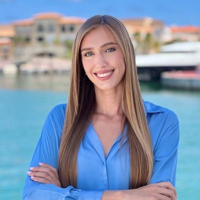 Brittany Morales | 𝐏𝐮𝐧𝐭𝐚 𝐂𝐚𝐧𝐚 𝐑𝐞𝐚𝐥𝐭𝐨𝐫
🏝 Cap Cana Expert | Coldwell Banker
💰 Investor • 230+ Global Clients
🌎 Multilingual Support