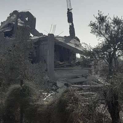 Hello, I'm renad ,I'm 23 years old , I'm from Gaza. I lost my home, my husband is abroad, and I'm living with my family. No one is helping us. Please help.